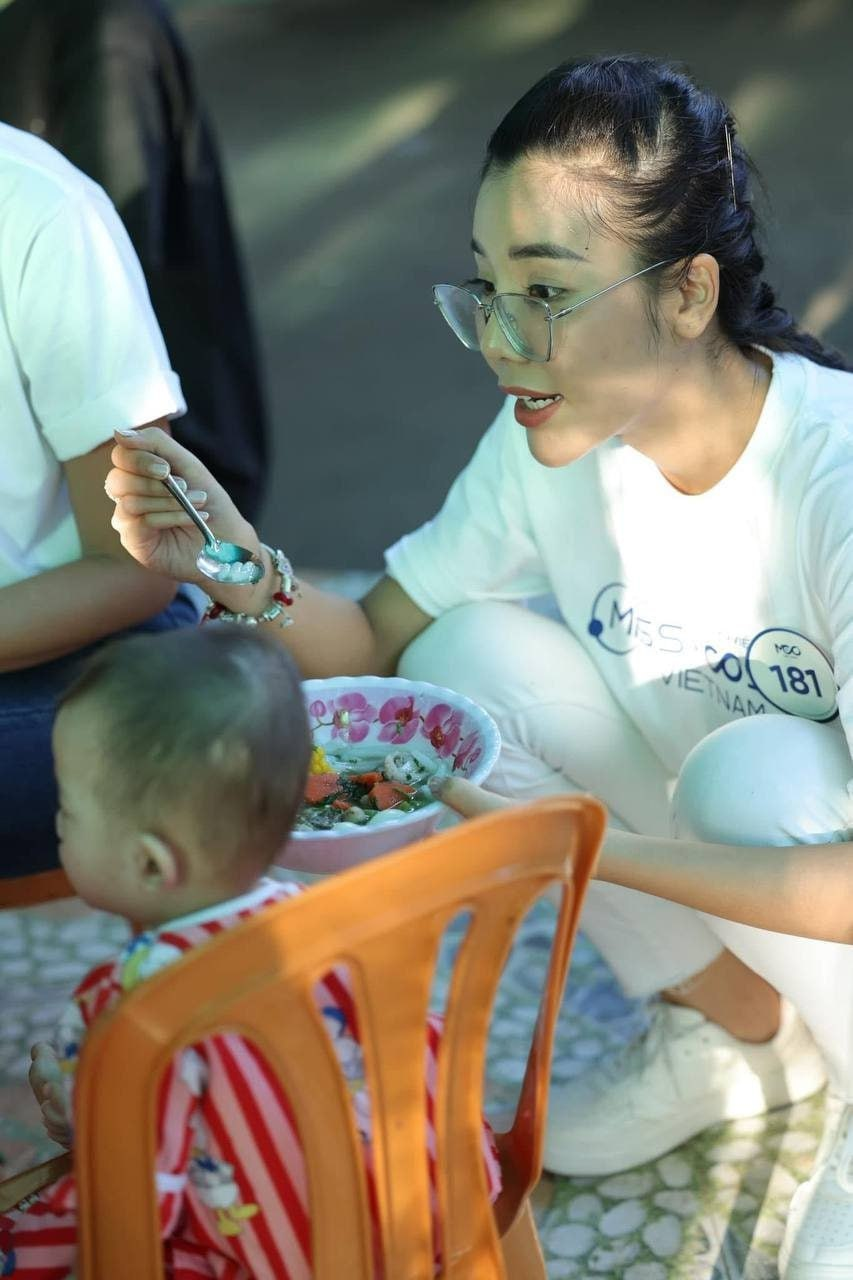 Hoạt động từ thiện Hoạt động từ thiện